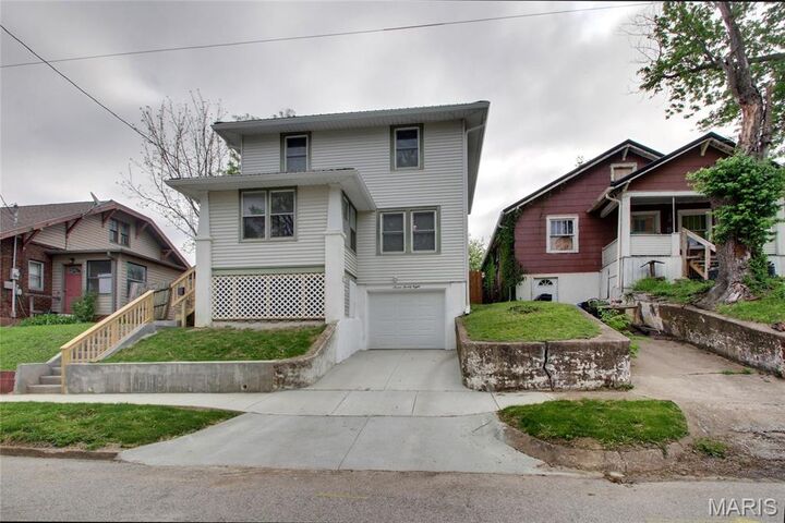Property Photo:  728 Pine Street  MO 63401 