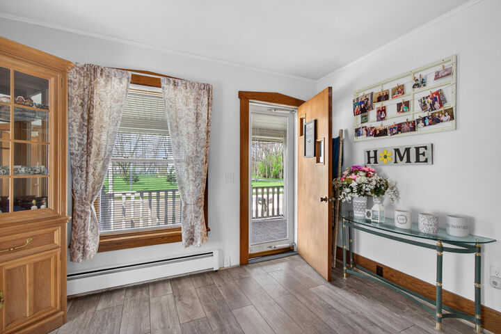 Property Photo:  911 E McDevitt Avenue  MI 49203 