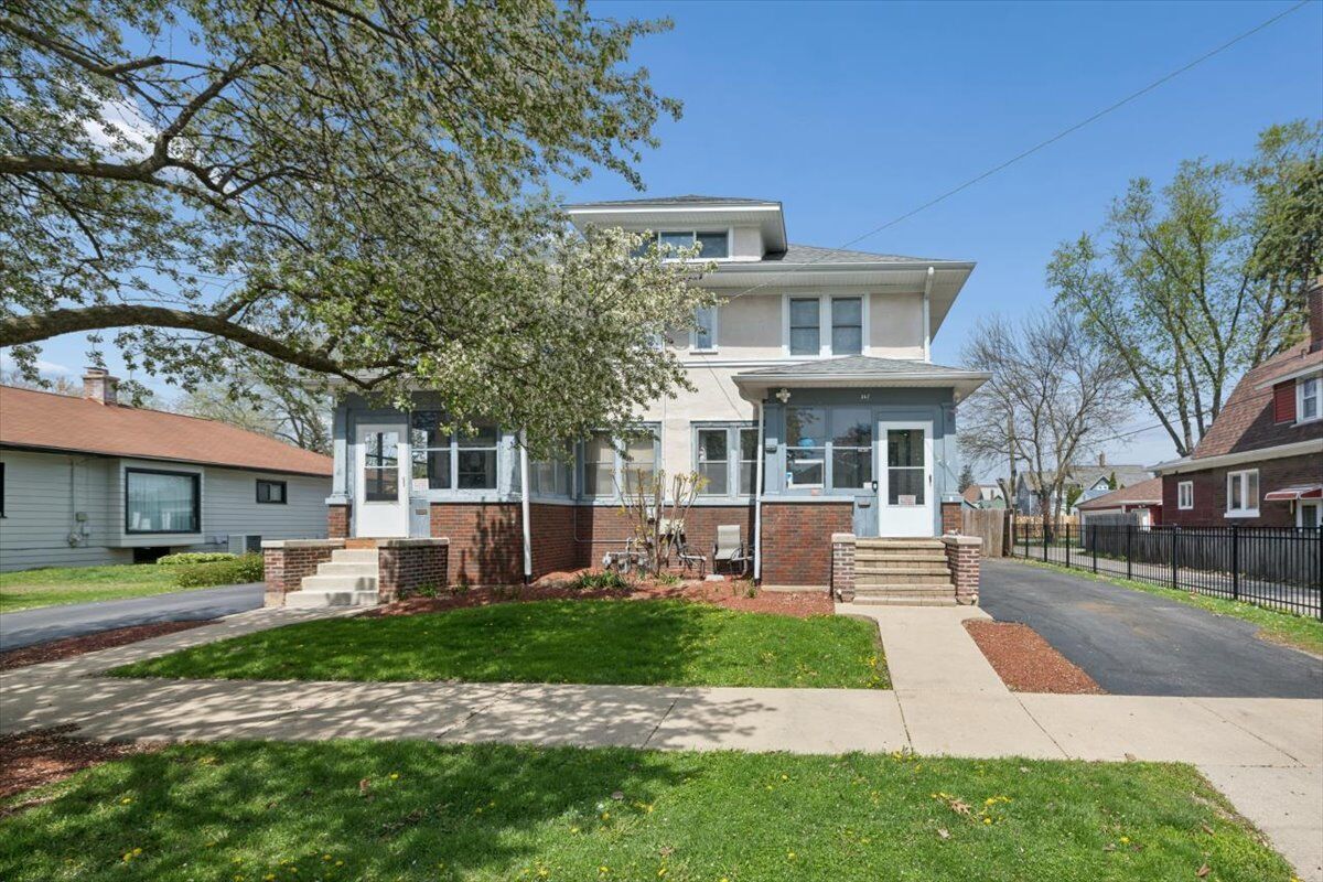 Property Photo:  362 Evans Avenue  IL 60505 