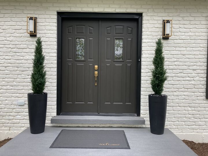 Property Photo: 19W071 Avenue Chateaux IL 60523