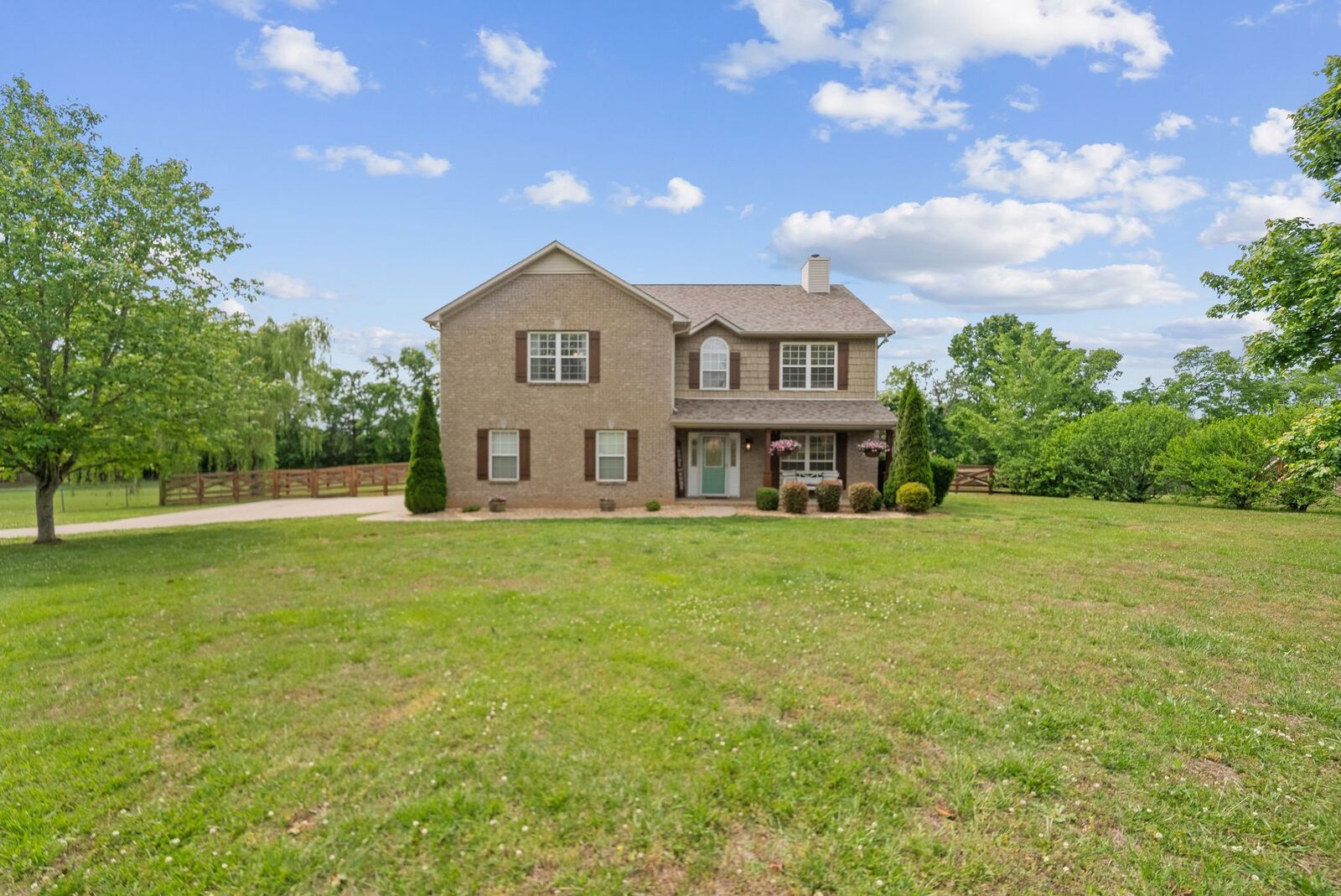 Property Photo: 3412 Clegg Dr TN 37174