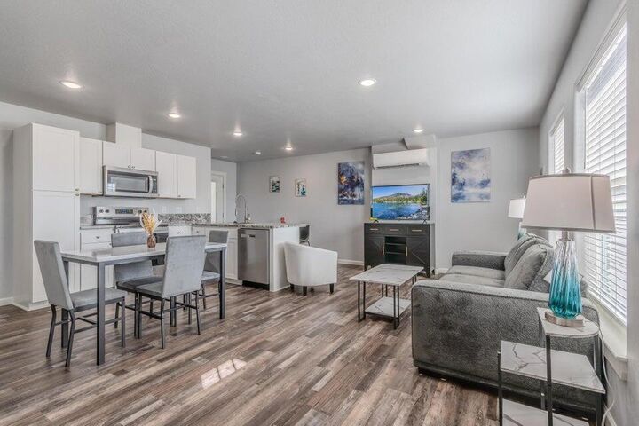 Property Photo:  7881 Houston Loop  OR 97503 