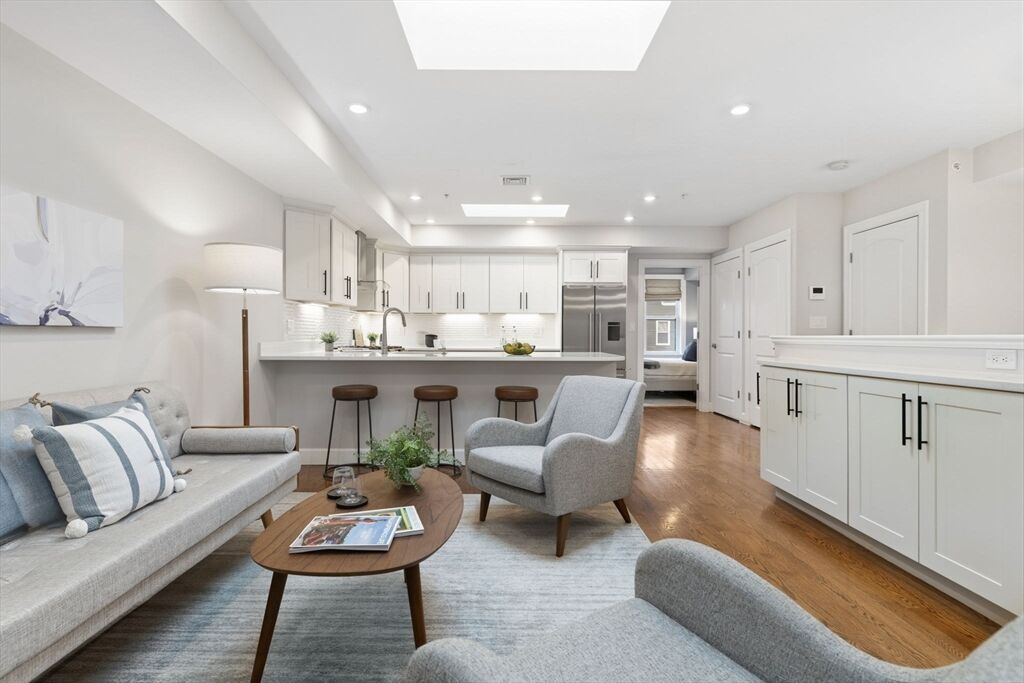 Property Photo:  274 Sumner St 3  MA 02128 