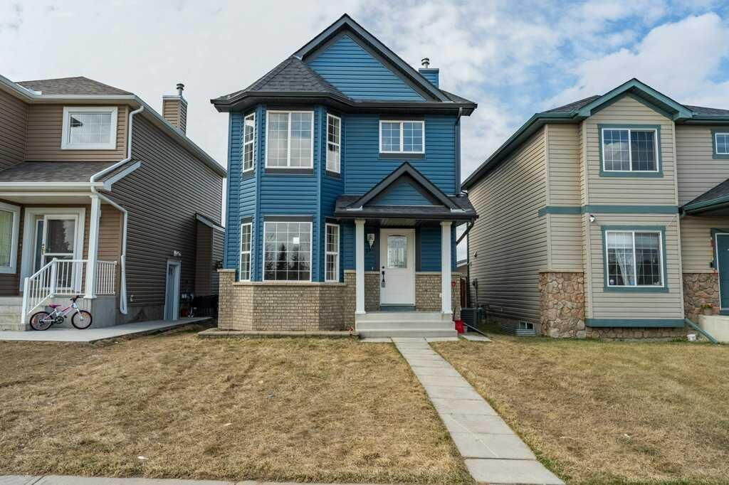 Property Photo: 11 Saddlemont Close NE AB T3J 4V3