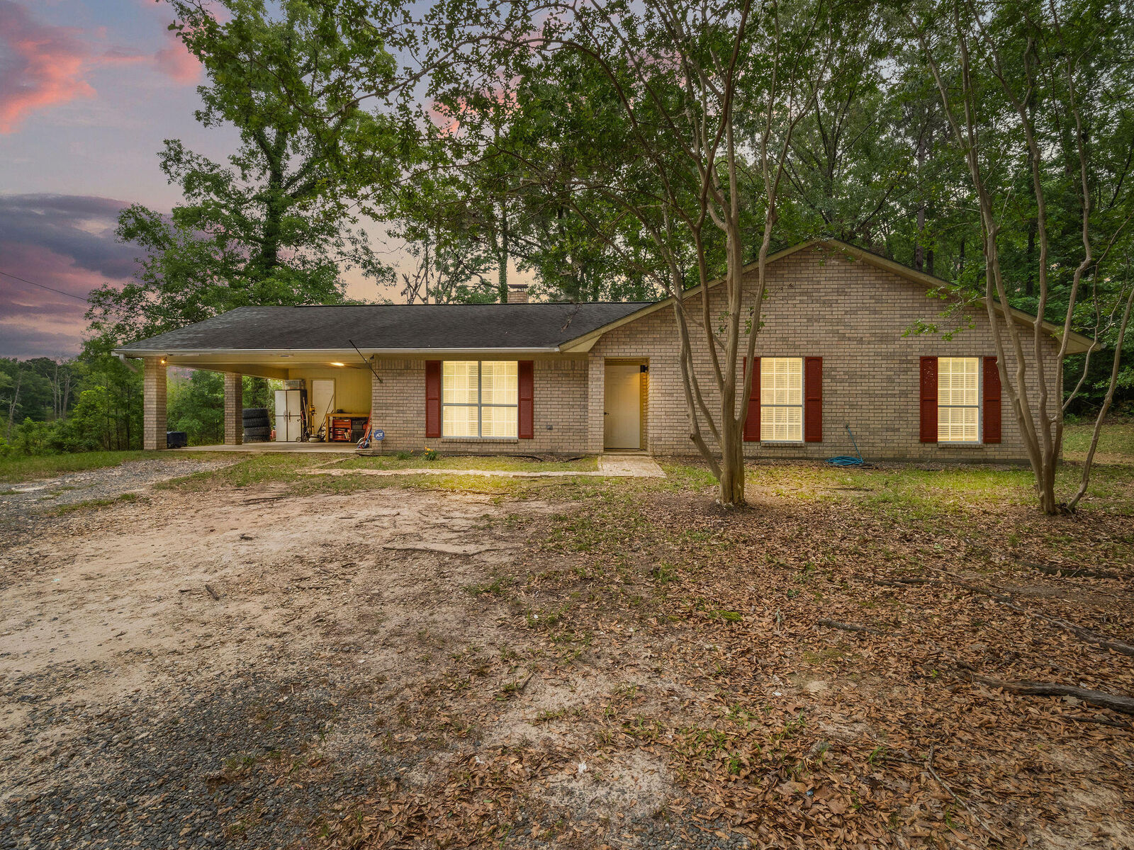 Property Photo:  270 McNeely  LA 71403 