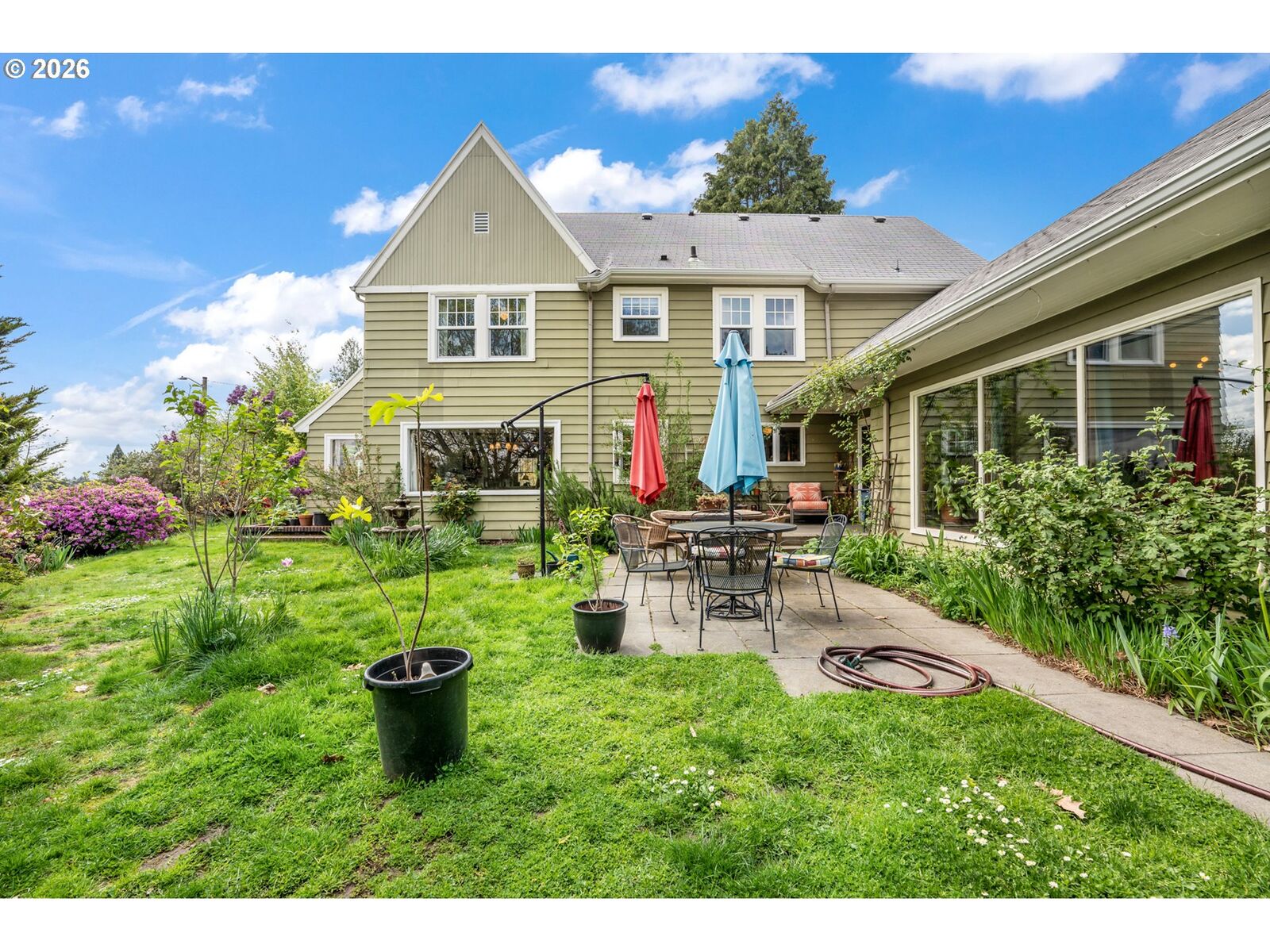 Property Photo:  2620 NE 65th Ave  OR 97213 