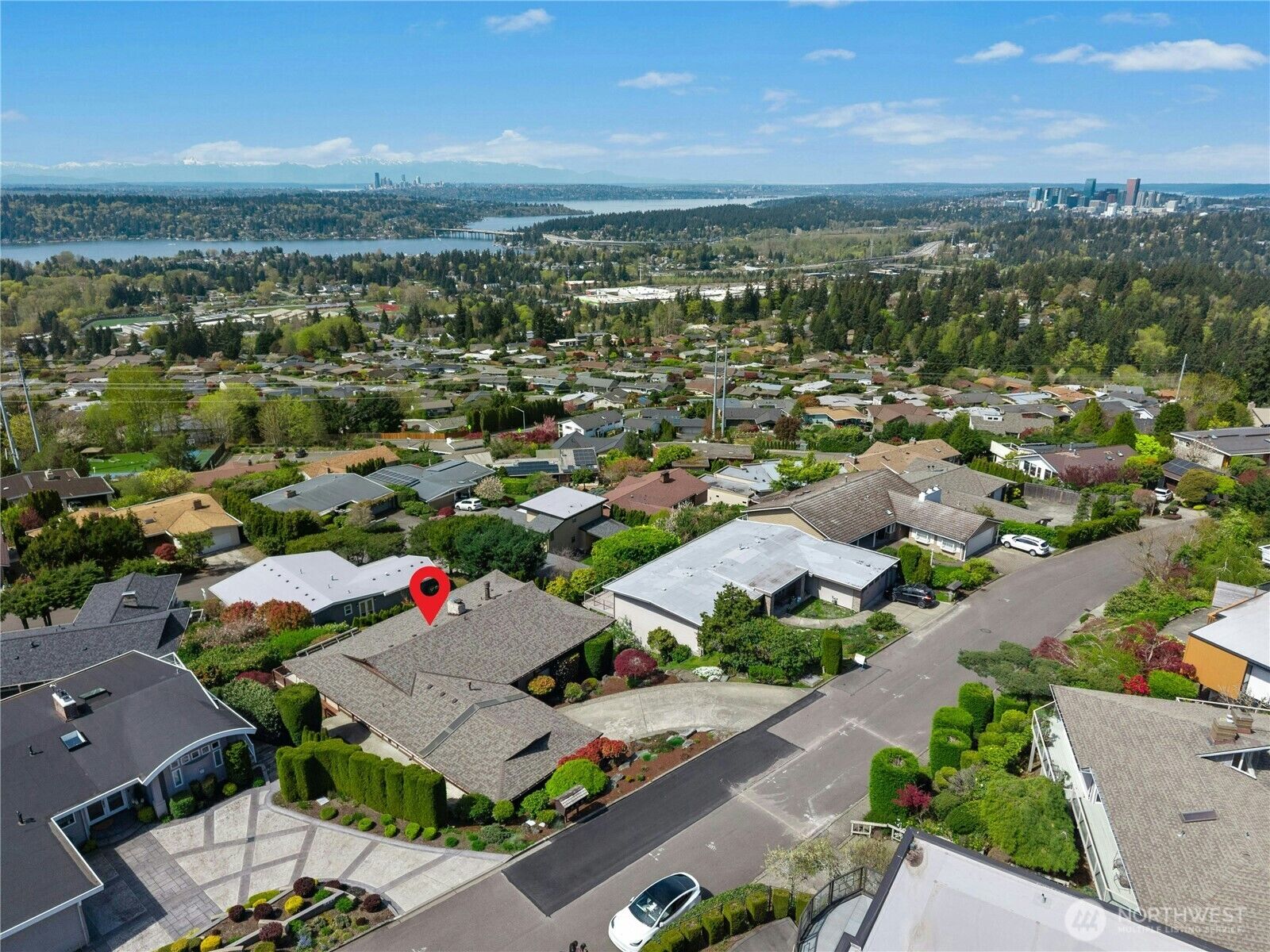 Property Photo:  4441  138th Avenue SE  WA 98006 
