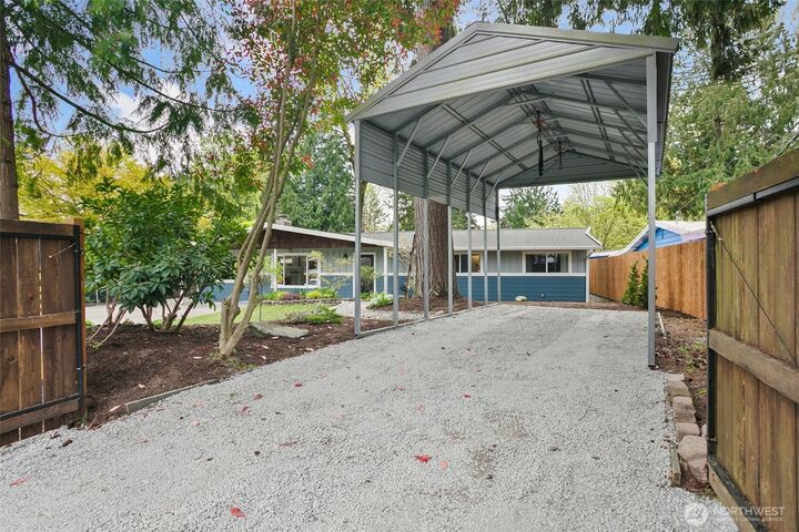 Property Photo: 18445 SE 135th Street WA 98059