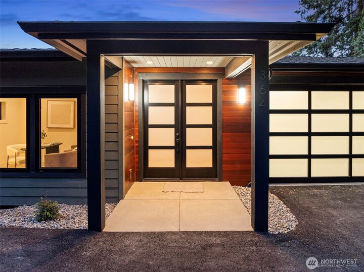 Property Photo:  364  N Shore Blvd  WA 98333 