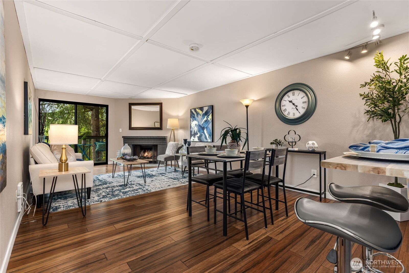 Property Photo:  3428  I Street NE S204  WA 98002 