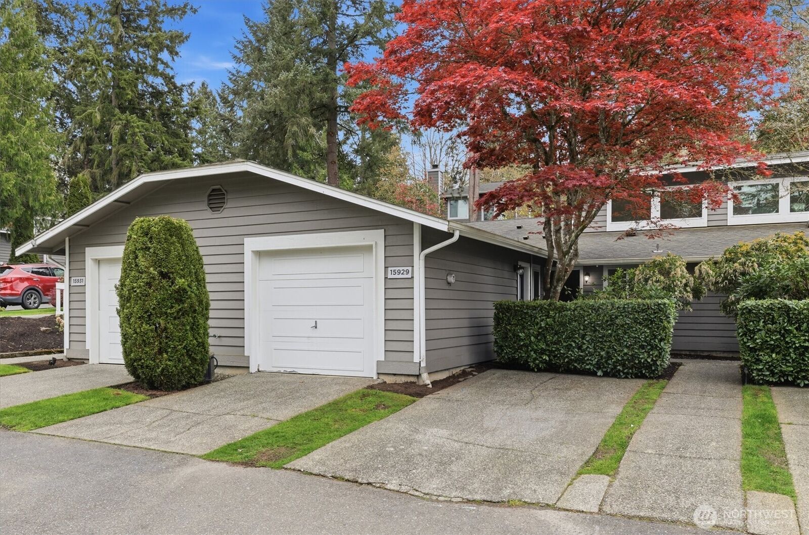 Property Photo:  15929 NE 41st Street 8B  WA 98052 