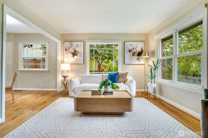 Property Photo:  117  Farallone Avenue  WA 98466 