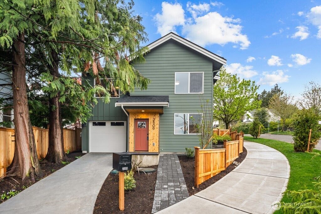 Property Photo:  2509 N 42nd Street  WA 98103 