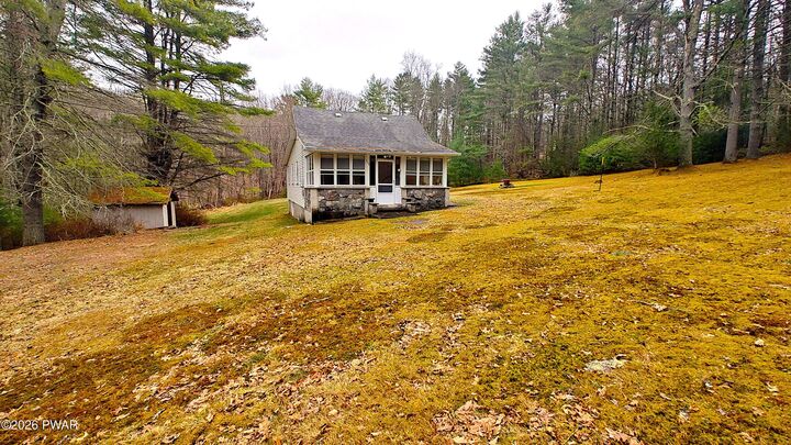 Property Photo:  138 Neil Thompson Road  PA 18435 