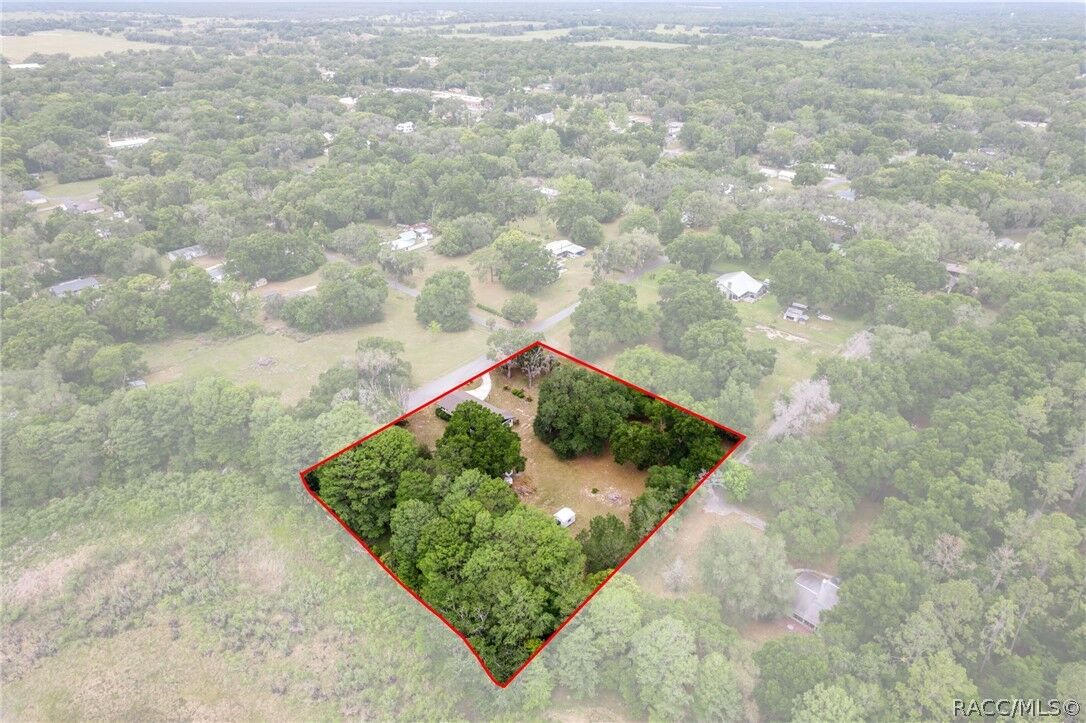 Property Photo:  7821 S Baker Avenue  FL 34436 