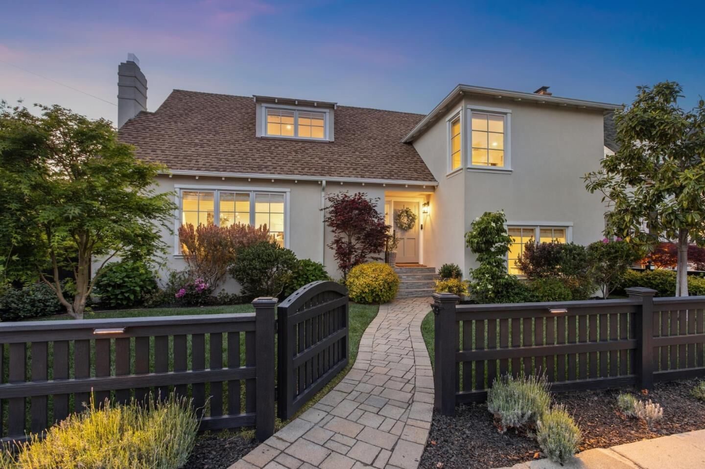 Property Photo:  416 Burlingame Avenue  CA 94010 