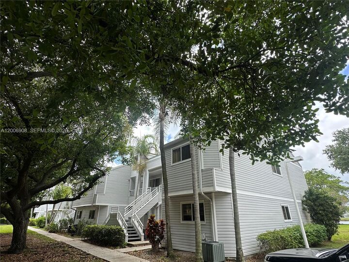 Property Photo:  3461 NW 44th St 206  FL 33309 
