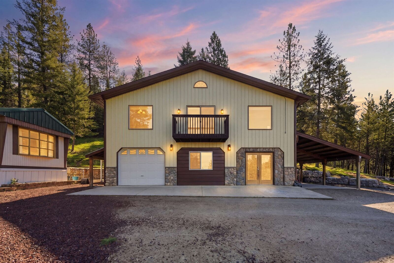 Property Photo: 36006 N Milan-Elk Rd WA 99003