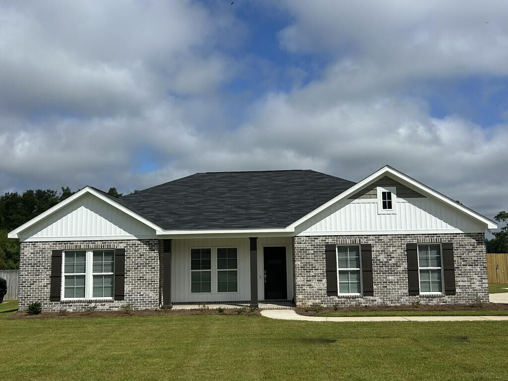 Property Photo:  772 Battles Rd  AL 36301 