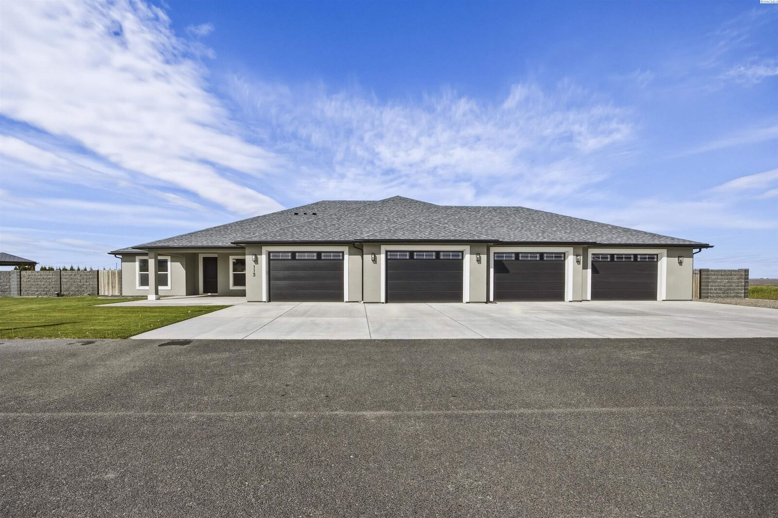 Property Photo:  113 Columbia Bluff Lane  WA 99301 
