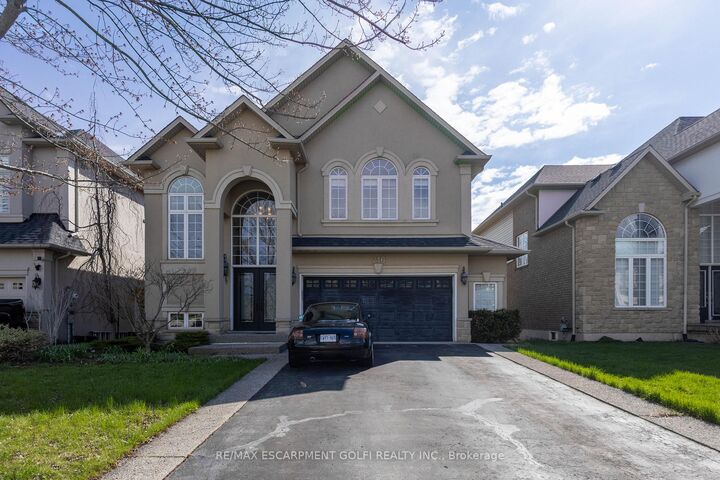 Property Photo: 216 Diiorio Circle ON L9K 1T1