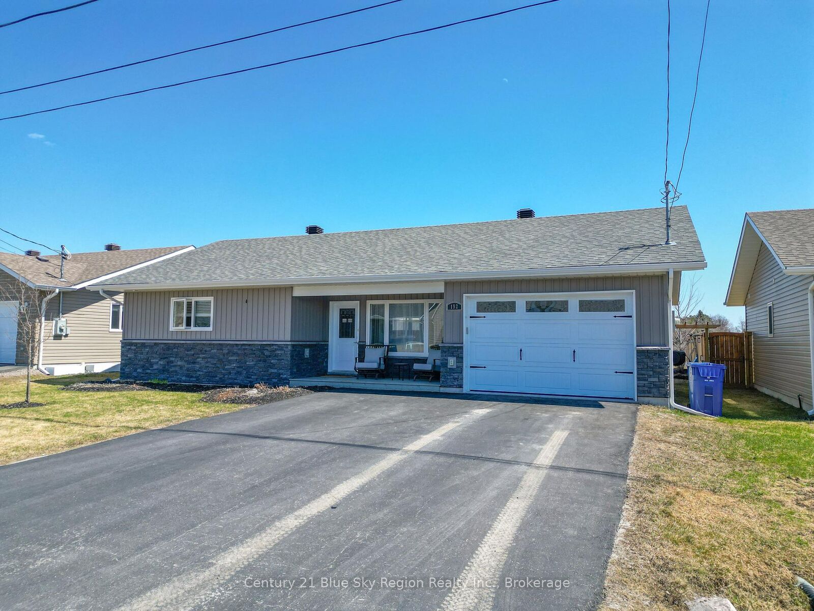 Property Photo:  192 Dovercourt Road  ON P1B 0B5 