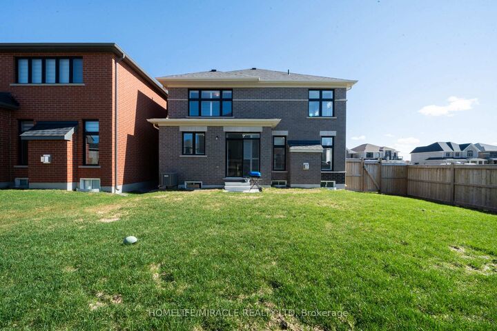 Property Photo: 1 Ainslie Hill Crescent ON L0E 1R0