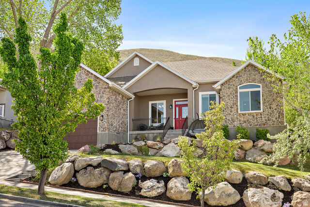 Property Photo:  394 E Brewster Dr  UT 84020 