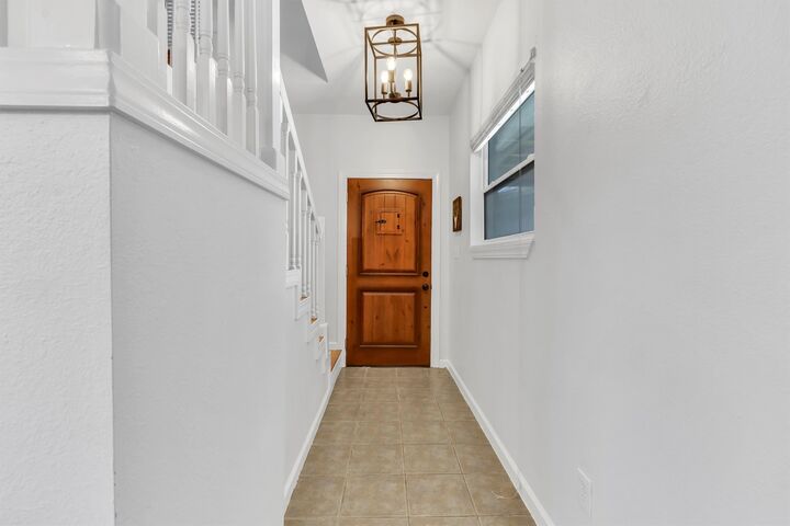 Property Photo:  612 Mockingbird Drive  TX 78133 