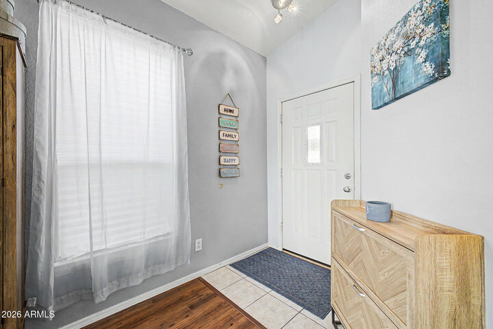Property Photo: 1094 S Sierra Street AZ 85296