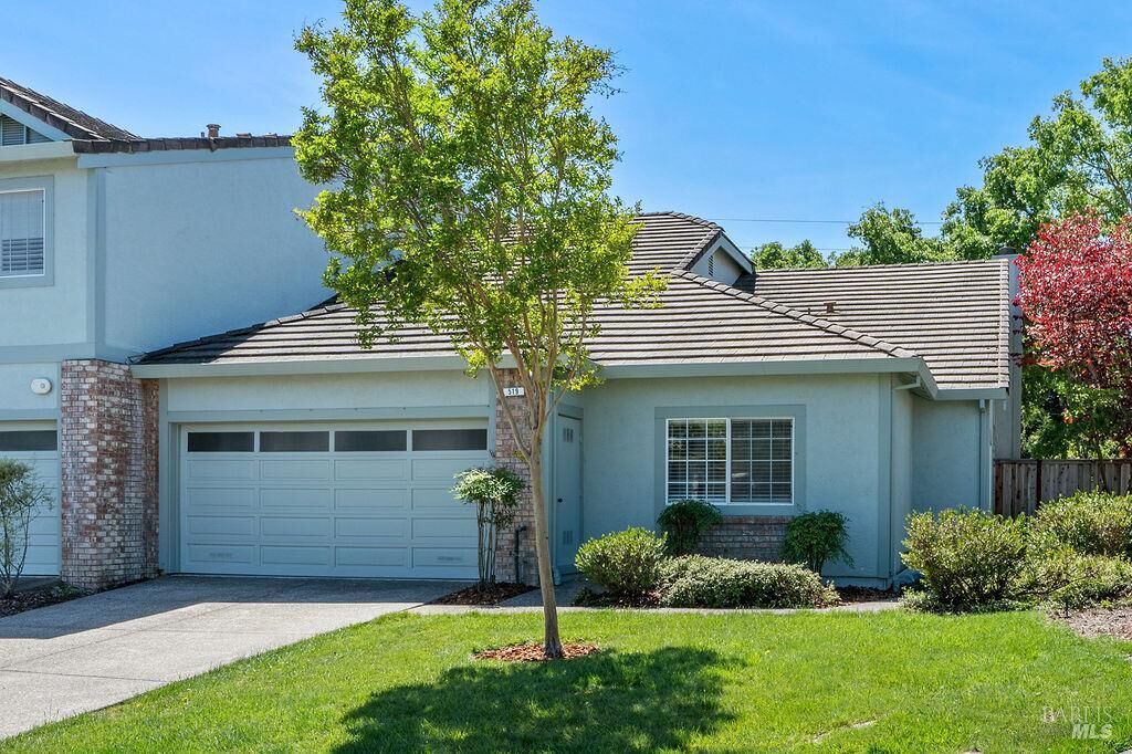 Property Photo:  519 Danby Court  CA 94954 