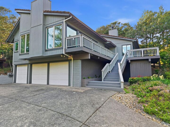 Property Photo:  140 Massimo Circle  CA 95404 
