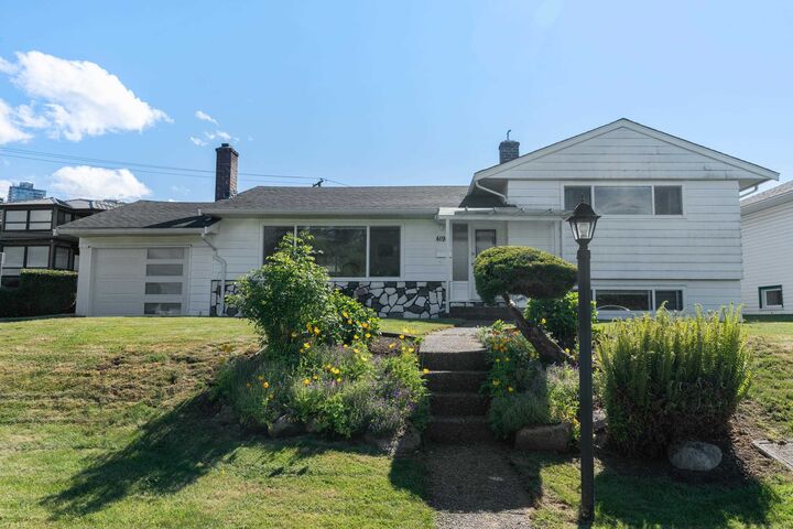 Property Photo: 4194 Cherrywood Crescent BC V5G 2S1