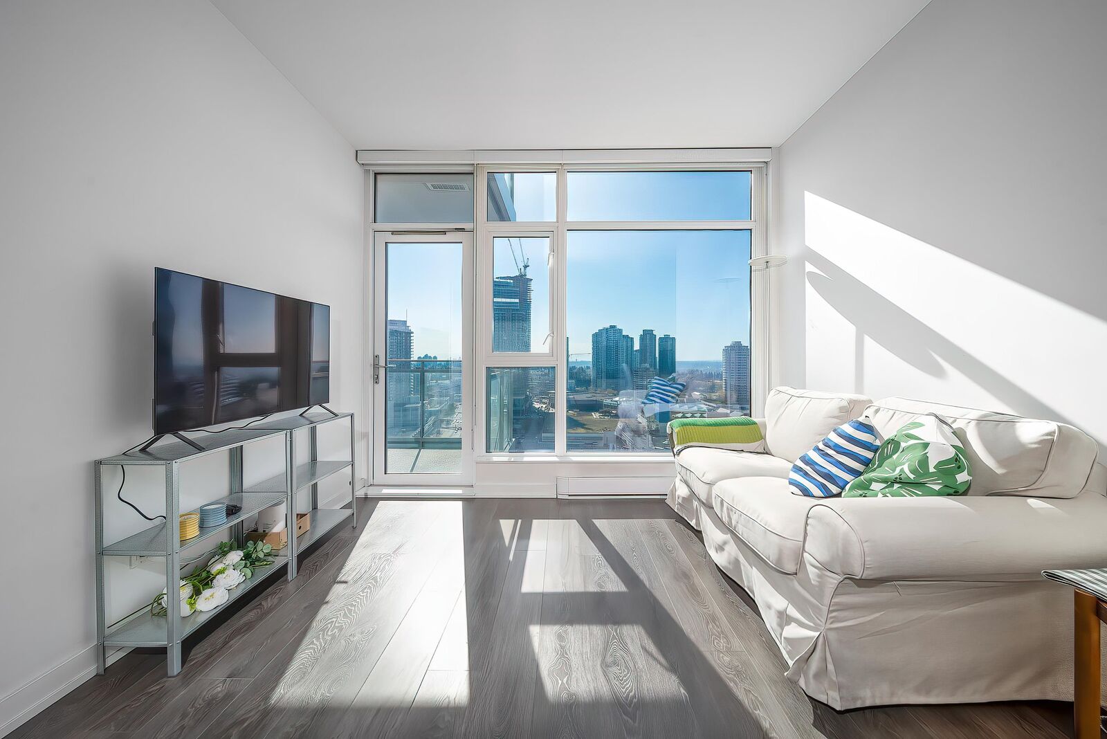 Property Photo:  4688 Kingsway Street 2508  BC V5H 0E9 