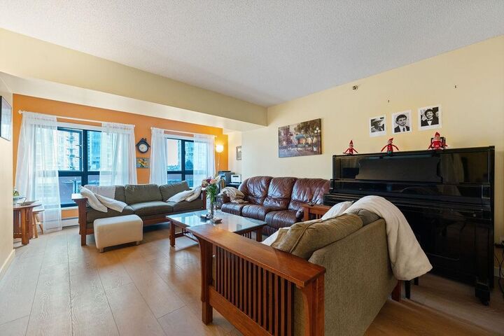 Property Photo:  238 Alvin Narod Mews 404  BC V6B 5Z3 