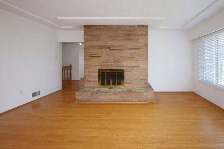 Property Photo: 1563 E 59th Avenue BC V5P 2G8