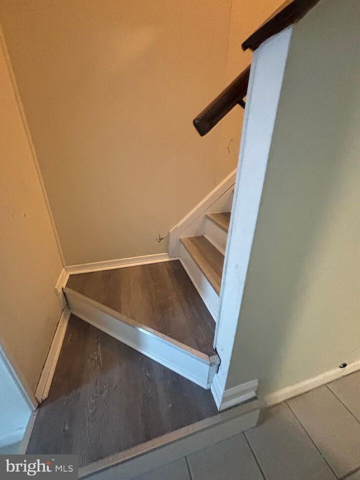 Property Photo:  42 Victoria Manor Court  NJ 08081 