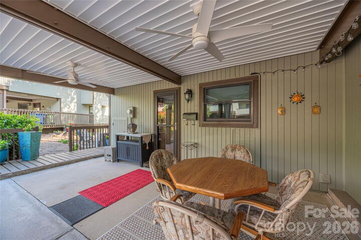 Property Photo:  51 Maple Ridge Lane  NC 28806 