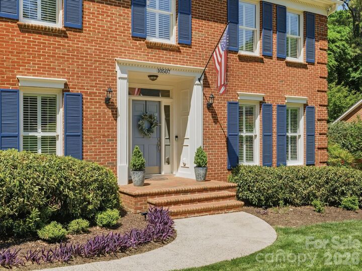 Property Photo:  10507 Hollybrook Drive  NC 28277 