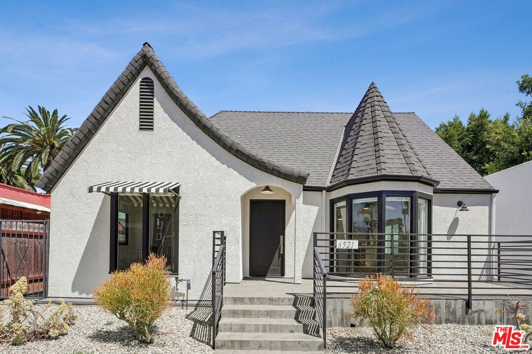 Property Photo:  6521 Homewood Ave  CA 90028 