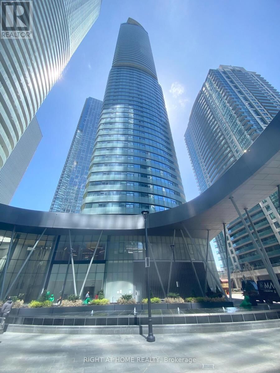 Property Photo:  12 York Street 3008  ON M5J 2Z2 