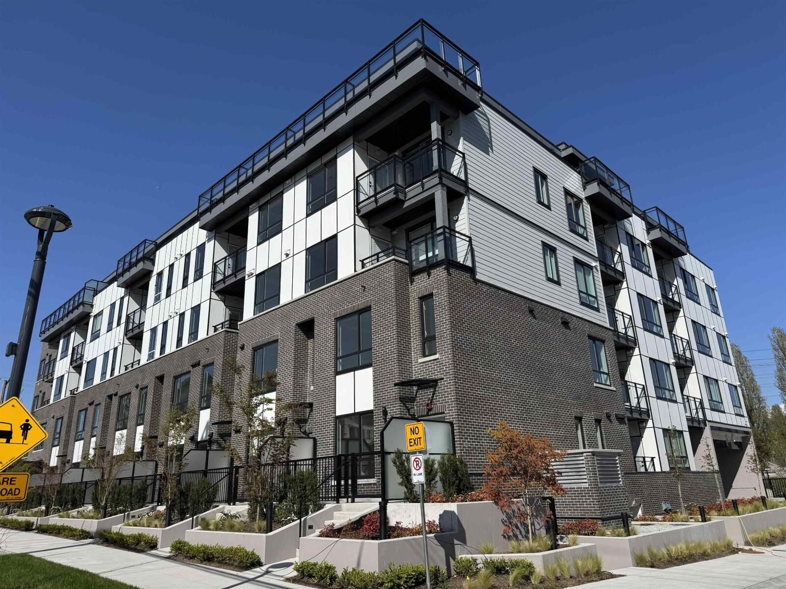Property Photo:  10786 140th Street 401  BC V3T 4N8 