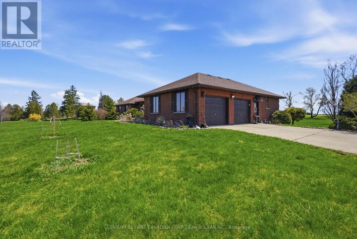 Property Photo:  2313 Westminster Drive  ON N6N 1L7 