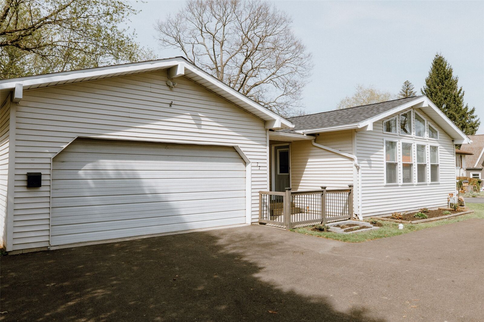 Property Photo:  77 E High Street  PA 16438 