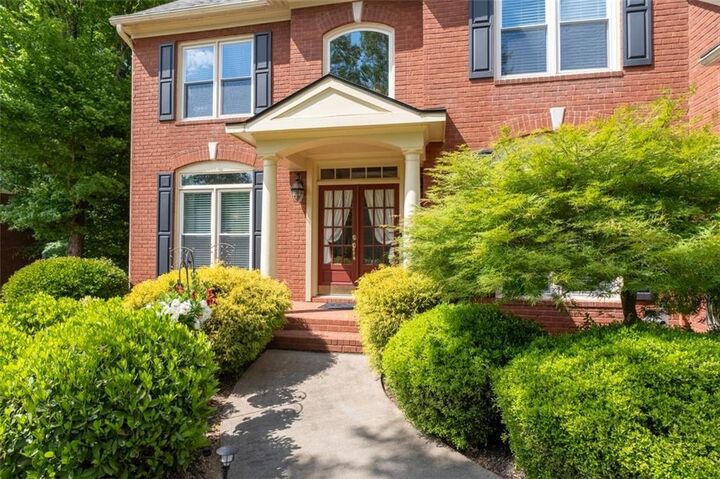 Property Photo:  1850 Chattahoochee Run Drive  GA 30024 