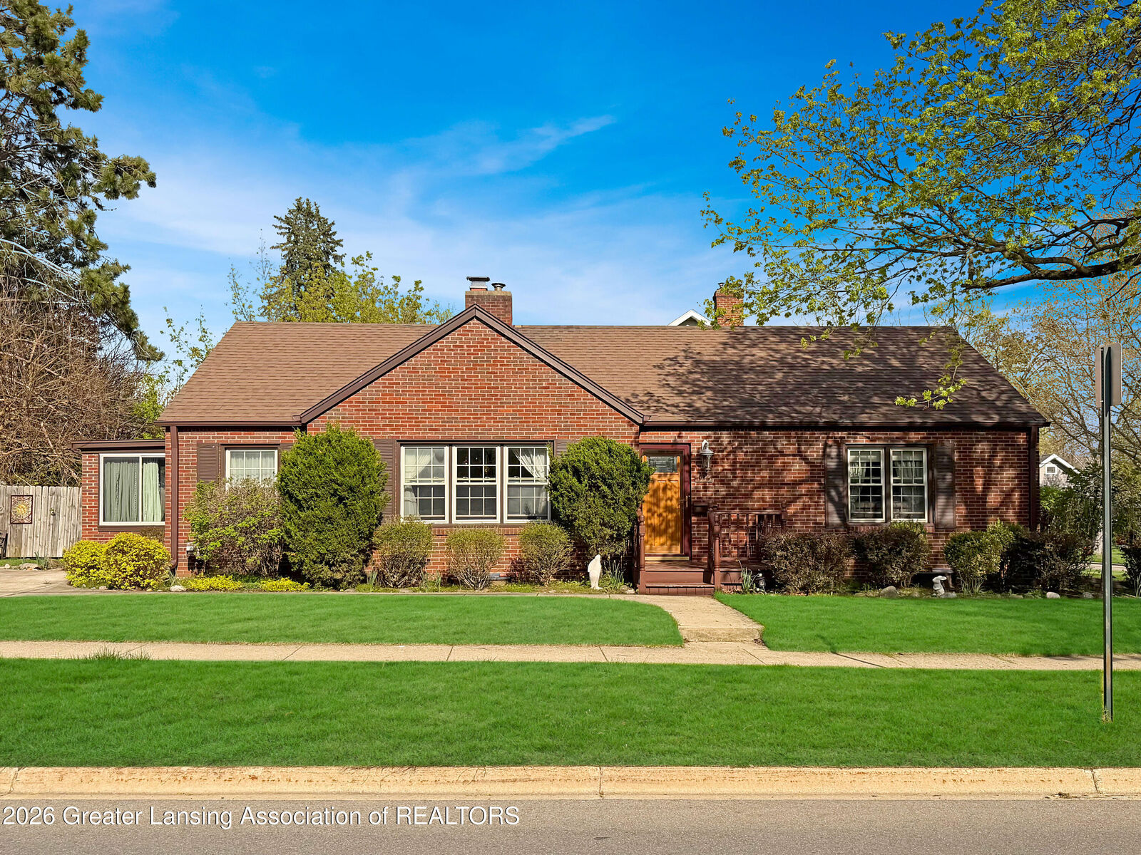 Property Photo:  1915 S West Avenue  MI 49203 