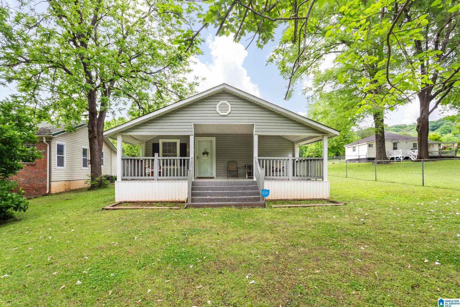 Property Photo:  8420 Lawley Avenue  AL 35094 