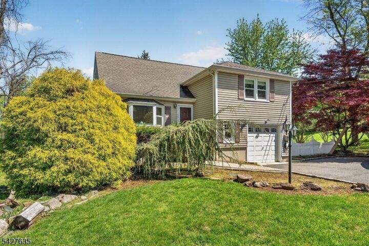 Property Photo:  271 E Mount Pleasant Ave  NJ 07039 