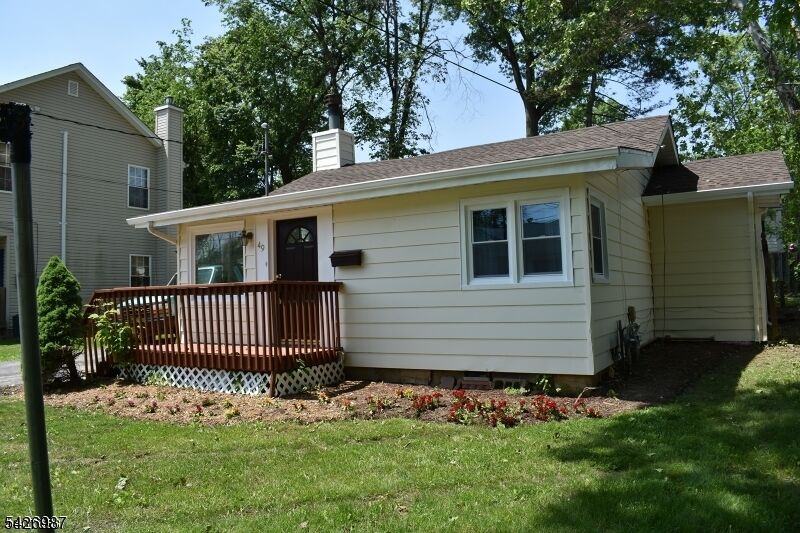 Property Photo:  49 Mohawk Ave  NJ 07034 