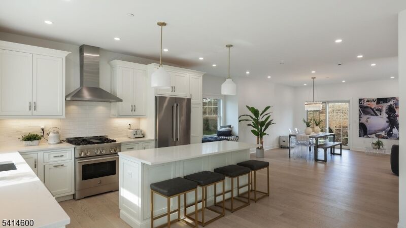 Property Photo:  8 Mikula Way  NJ 07932 